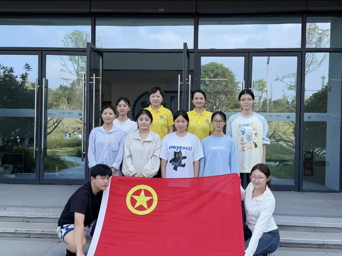 党建引领聚合力 青春建功暖童心——公共服务与管理教研室党支部开展小学公益培训