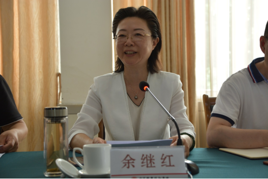 四川省人大教科文卫委来我院开展职业教育立法调研