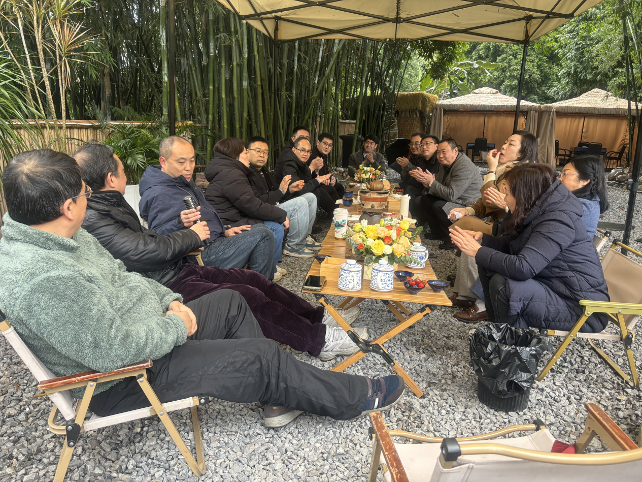 九三学社宜宾职业技术学院支社举办“AI+职教·数智融合”专题交流活动