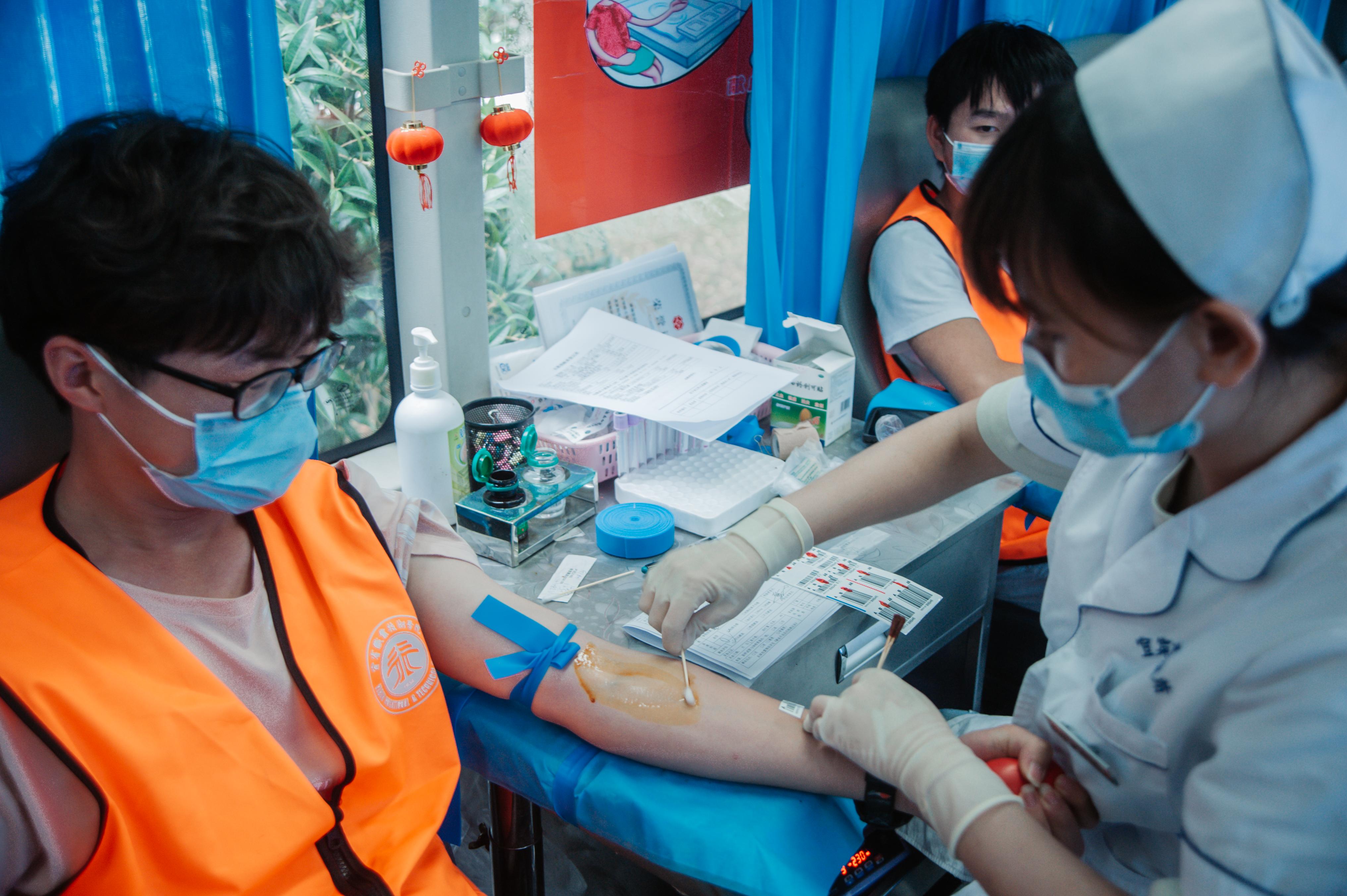 喜迎党的二十大 青春志愿勇担当——2022年夏季献血活动