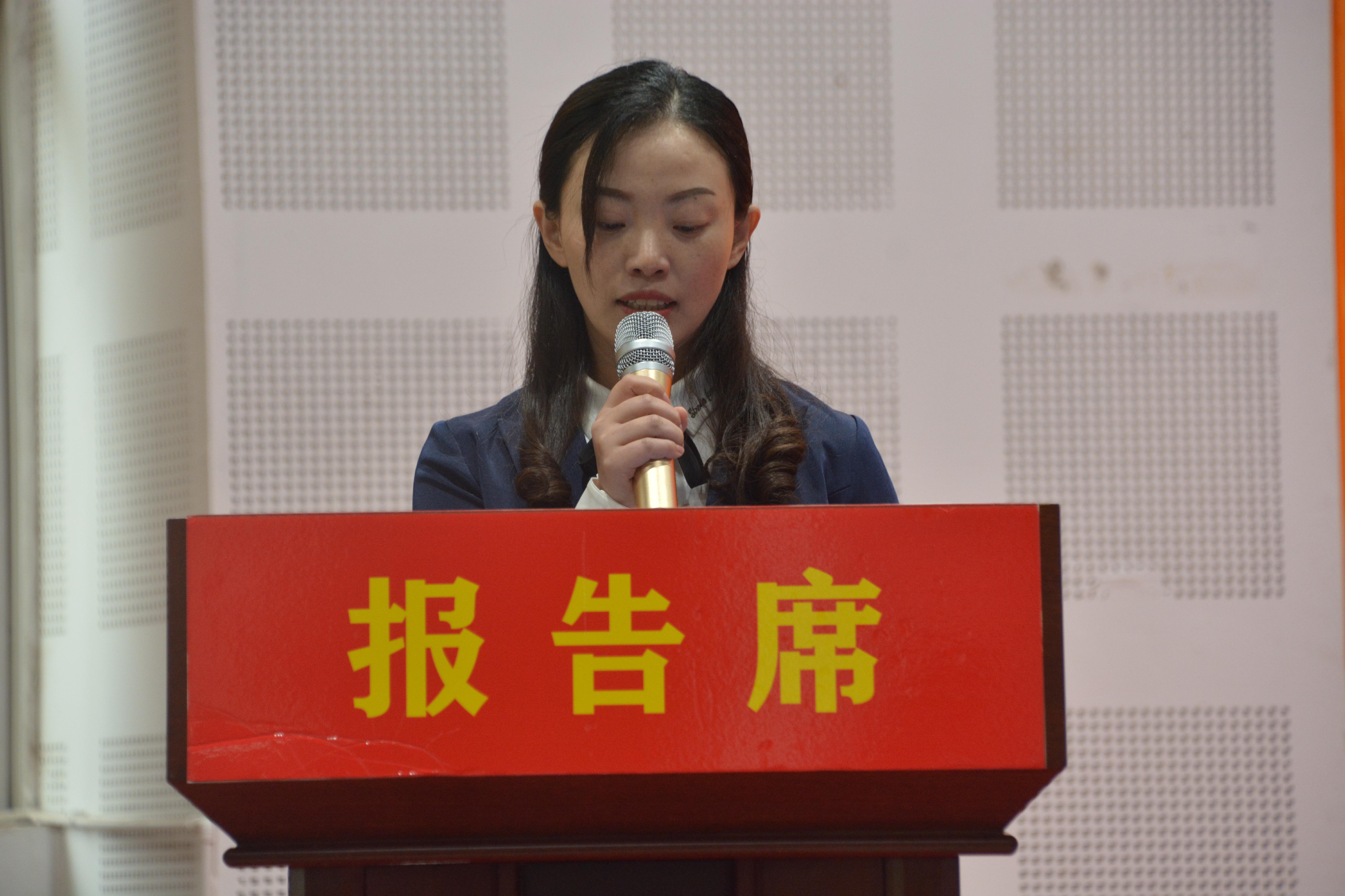 c63b4b9c8722f9df55914bae29efe33