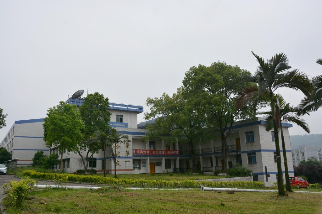 五粮液技术学院风貌